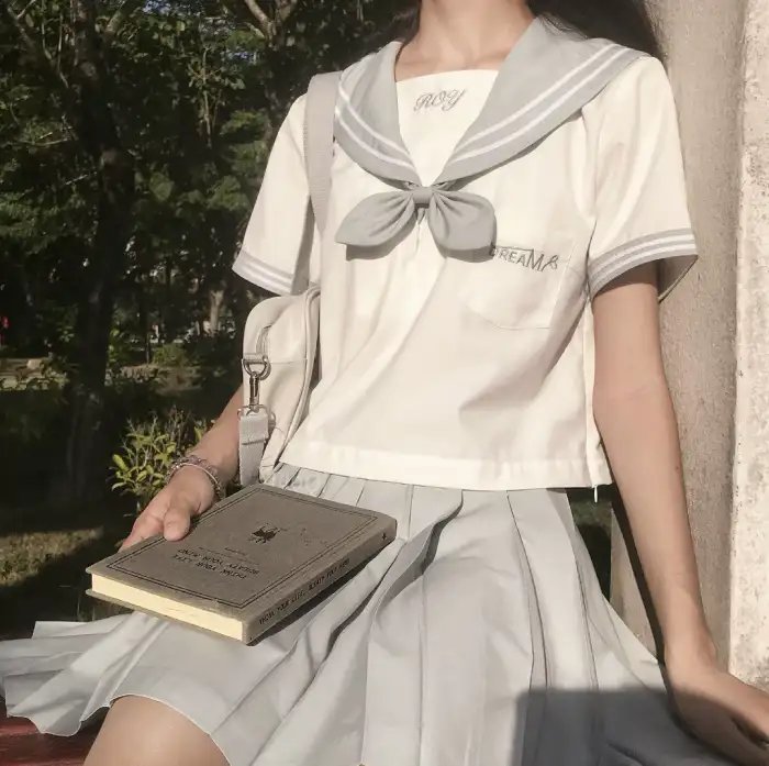 红小鬼 在线观看
